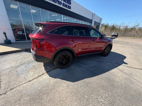 Used 2021 Kia Sorento S image 5