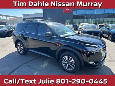 Used 2024 Nissan Pathfinder SL AWD/4WD image 1