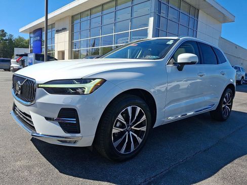 Certified 2023 Volvo XC60 B5 Plus w/ Climate Package AWD/4WD image 3