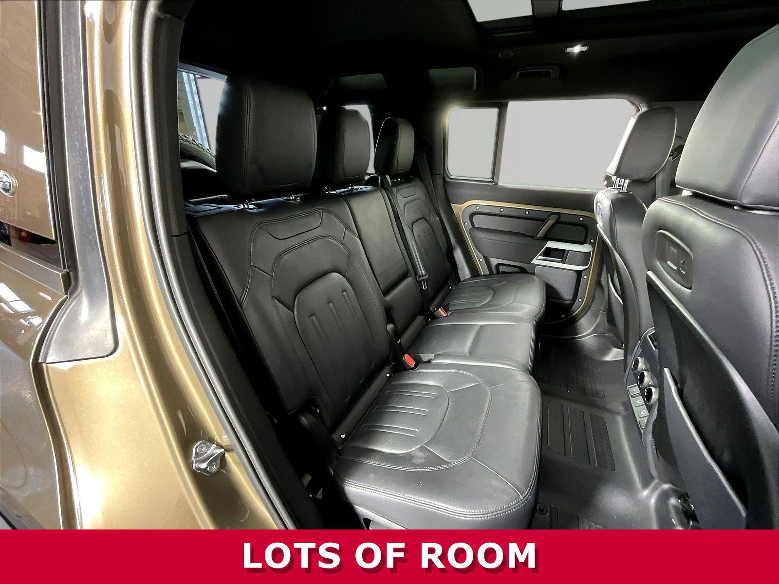 Used 2022 Land Rover Defender 110 S AWD/4WD image 24