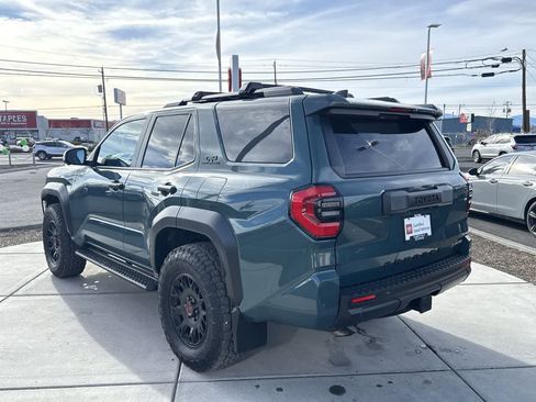 Used 2025 Toyota 4Runner TRD Off-Road Premium image 5