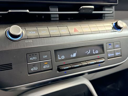 Used 2024 Hyundai Kona SEL FWD image 19