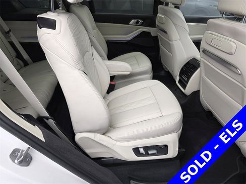 Used 2024 BMW X7 xDrive40i w/ Executive Package image 28