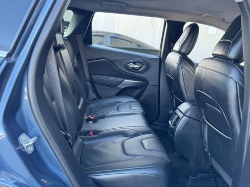 Used 2020 Jeep Cherokee Limited image 33