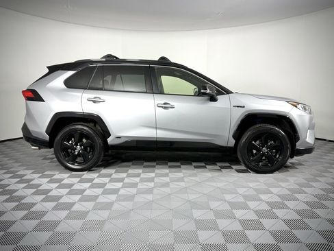 Used 2021 Toyota RAV4 XSE image 10