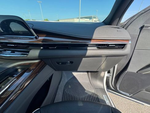 Certified 2023 Cadillac Escalade ESV Premium Luxury AWD/4WD image 27