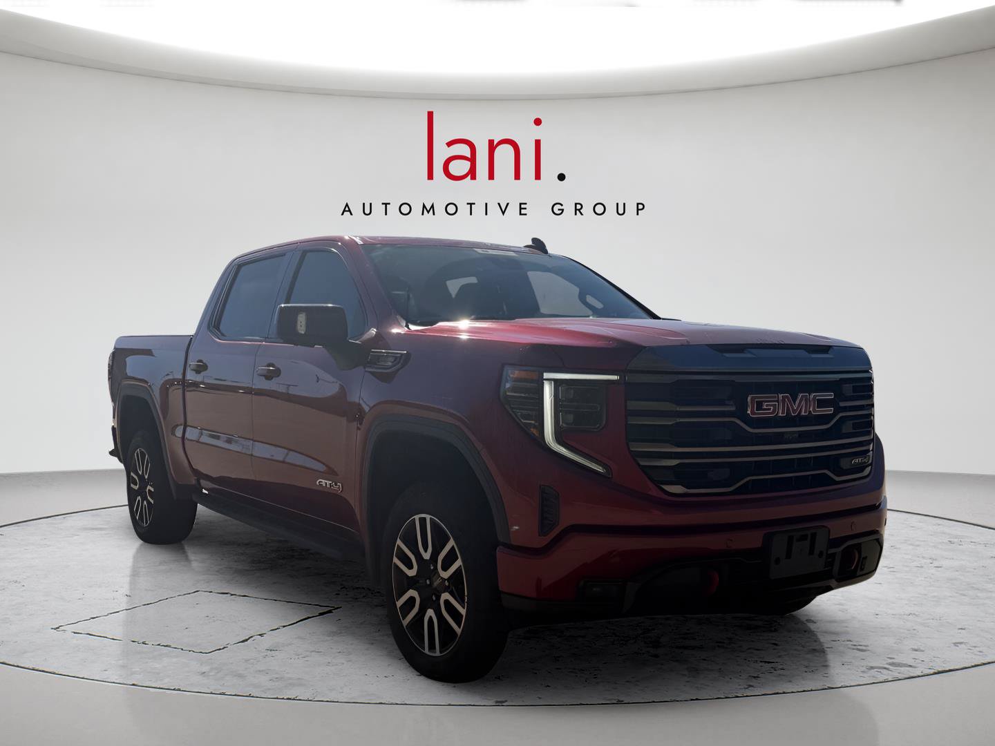Used 2024 GMC Sierra 1500 AT4 w/ Technology Package AWD/4WD image 3