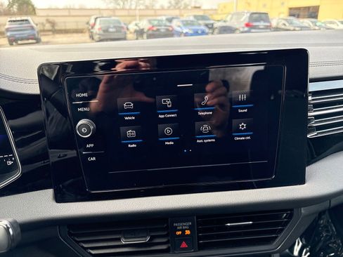 Used 2025 Volkswagen Jetta Sport image 19