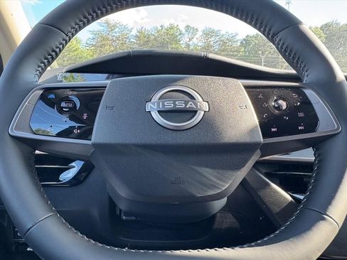 New 2026 Nissan Murano SV AWD/4WD image 17