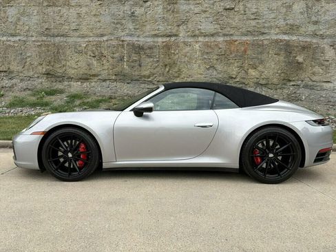 Used 2020 Porsche 911 Carrera 4S AWD/4WD image 16