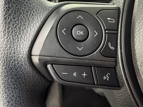 Used 2025 Toyota Corolla LE FWD image 10