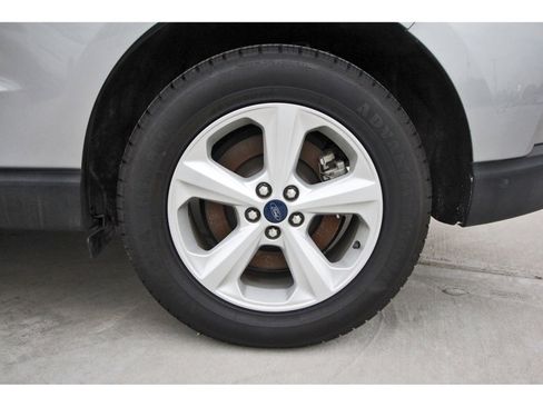 Used 2022 Ford Edge SE image 30