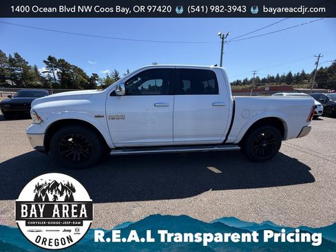 Used 2017 RAM 1500 Laramie w/ Convenience Group AWD/4WD image 3