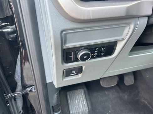 Used 2023 Ford F150 XLT image 4