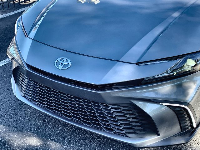 Used 2026 Toyota Camry SE FWD image 45