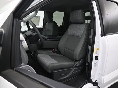 New 2026 Ford F250 XLT RWD image 8