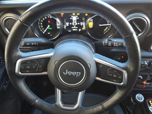 Used 2022 Jeep Wrangler Unlimited Rubicon 4xe w/ Steel Bumper Group image 8