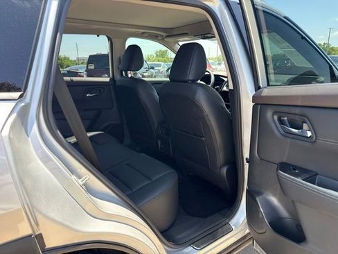 Used 2023 Nissan Rogue SL w/ SL Premium Package FWD image 20