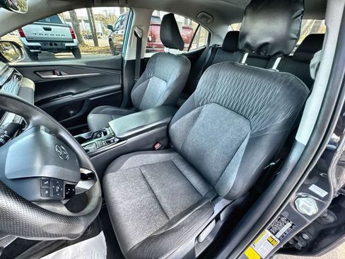 Used 2025 Toyota Camry LE image 20