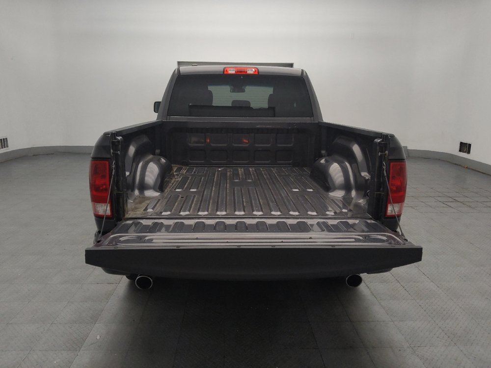 Used 2018 RAM 1500 Express RWD image 29