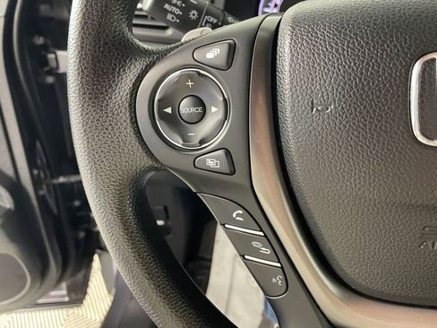 Used 2020 Honda Ridgeline Sport image 12