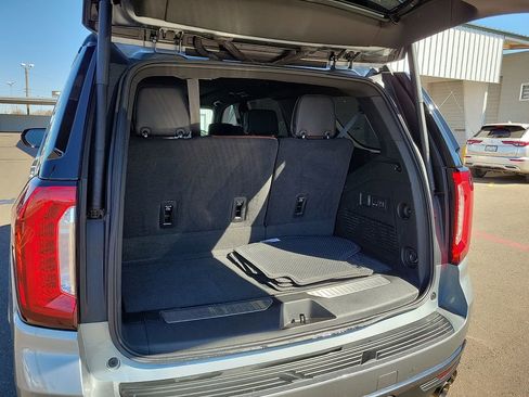 Used 2024 GMC Yukon Denali Ultimate image 6