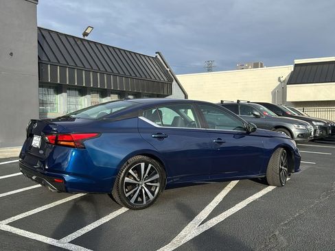 Used 2019 Nissan Altima 2.5 SR image 3