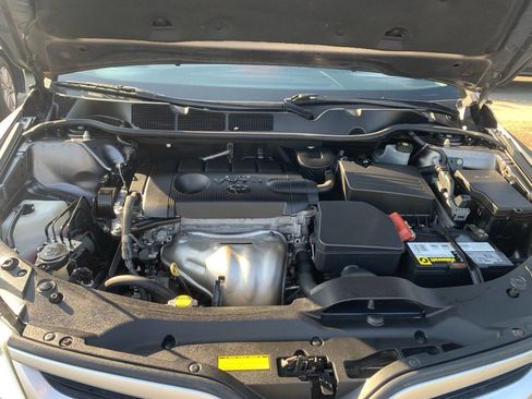 Used 2014 Toyota Venza LE image 19