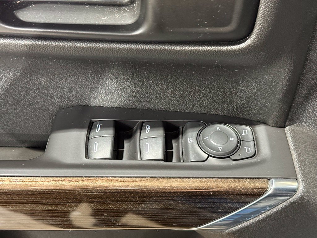 Used 2021 Chevrolet Silverado 1500 RST AWD/4WD image 15