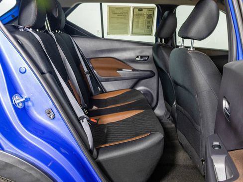 Used 2023 Nissan Kicks SR FWD image 39