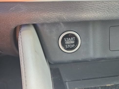 Used 2023 Nissan Rogue SL w/ SL Premium Package FWD image 22