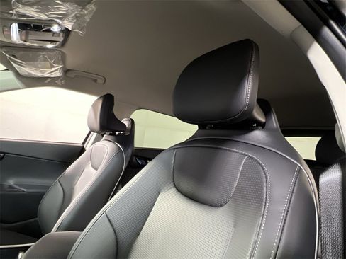 New 2025 Kia EV6 Wind image 22