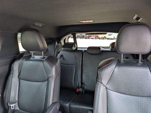 Used 2025 Toyota Sienna XSE w/ XSE Plus Package AWD/4WD image 22