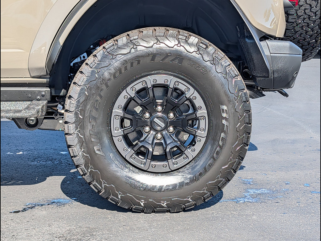 New 2026 Ford Bronco Raptor w/ Interior Carbon Fiber Pack AWD/4WD image 12