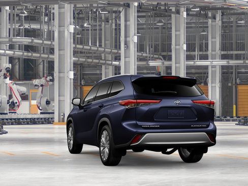 New 2026 Toyota Highlander Platinum image 7