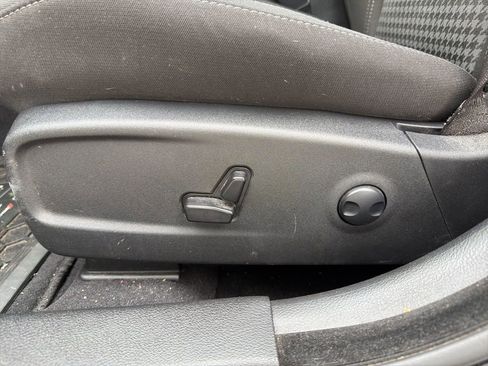 Used 2023 Dodge Charger SXT w/ Cold Weather Package image 12