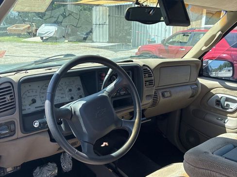 Used 1998 Chevrolet Silverado 1500 4x4 Extended Cab w/ Preferred Equipment Group 2 image 16