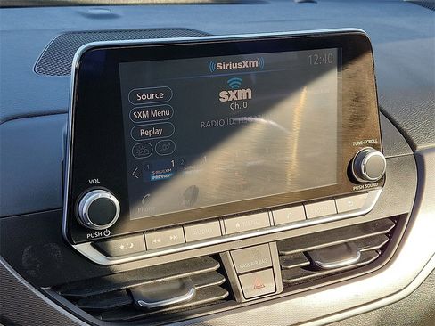 Used 2023 Nissan Altima 2.5 SR image 16