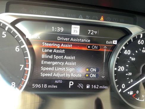 Used 2023 Nissan Pathfinder SL w/ SL Premium Package image 30