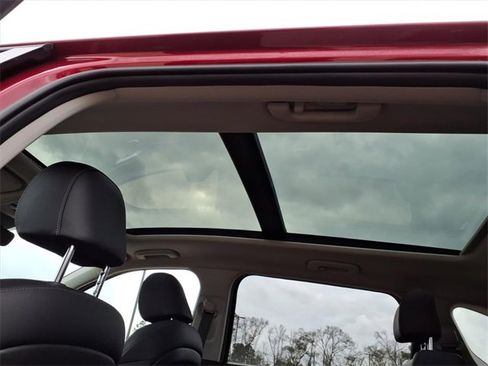 Used 2023 Kia Sorento SX image 9