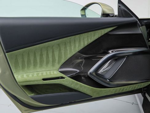 Certified 2025 Ferrari 12Cilindri image 34