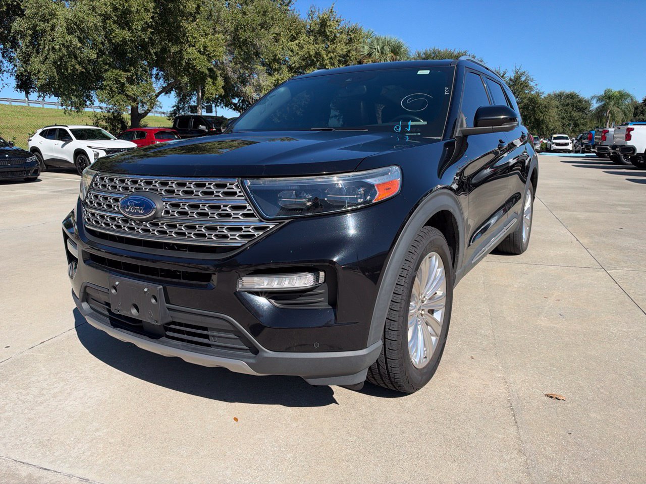 Used 2020 Ford Explorer Limited w/ Class III Trailer Tow Package AWD/4WD image 1