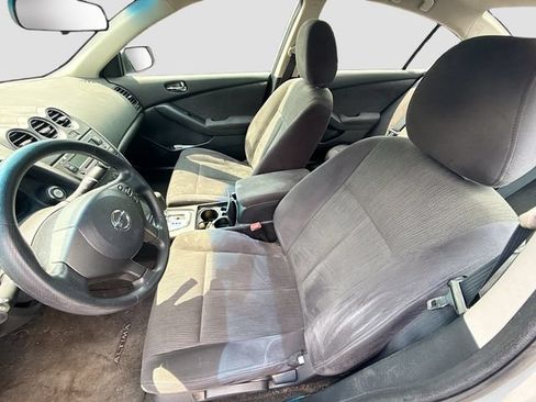 Used 2010 Nissan Altima 2.5 S FWD image 25