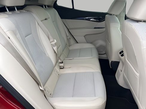 Used 2022 Buick Envision Preferred image 31