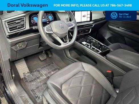 Certified 2024 Volkswagen Atlas Cross Sport SE w/ Panoramic Sunroof Package image 13