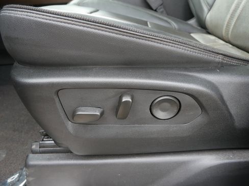 Used 2025 Chevrolet Silverado 3500 High Country w/ Technology Package image 28