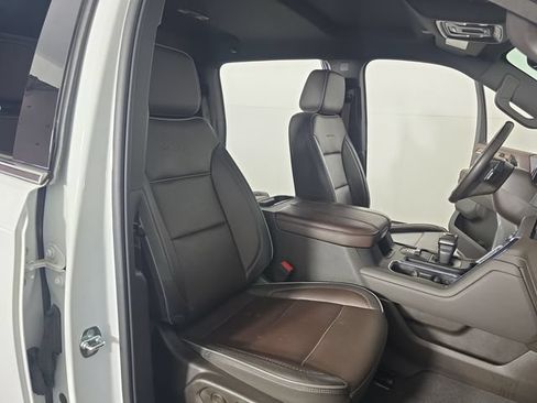 Used 2023 GMC Sierra 1500 Denali w/ Technology Package AWD/4WD image 34