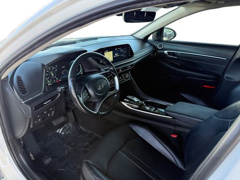Used 2021 Hyundai Sonata Limited w/ Cargo Package FWD image 9