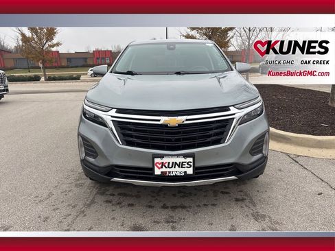 Used 2024 Chevrolet Equinox LT image 3