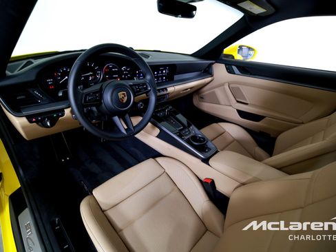 Used 2022 Porsche 911 Carrera 4S w/ Premium Package image 12